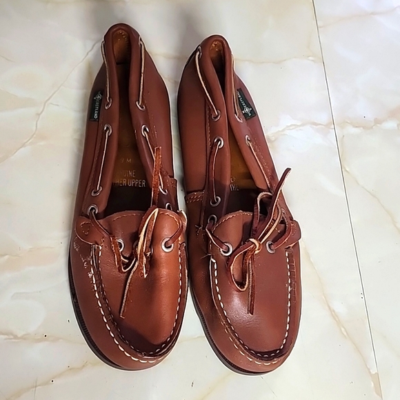 Eastland Shoes - Eastland Ladies Leather Loafers